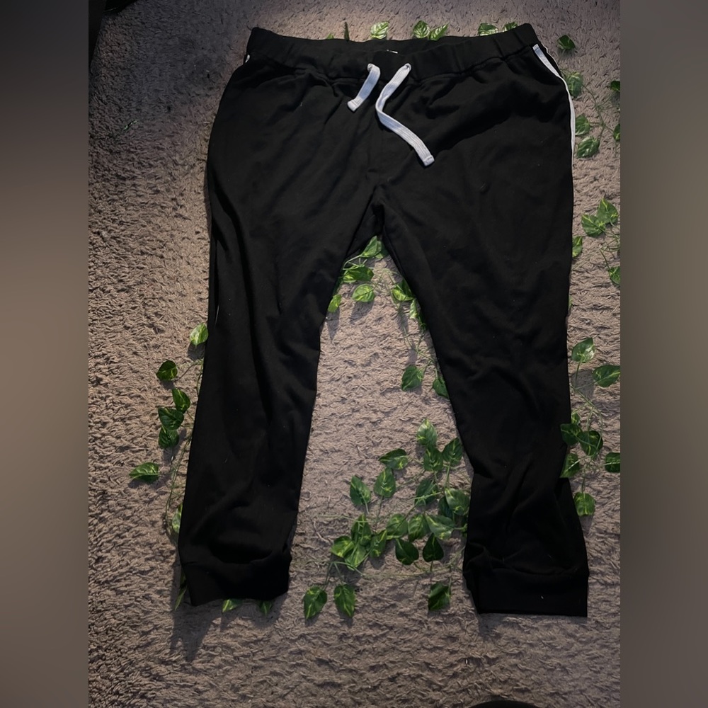 Black and white stripe sweatpants